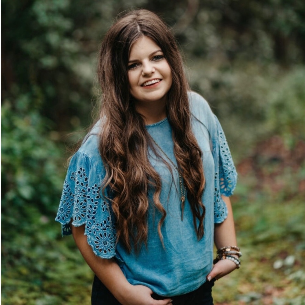 Meet your Posher, Kaila